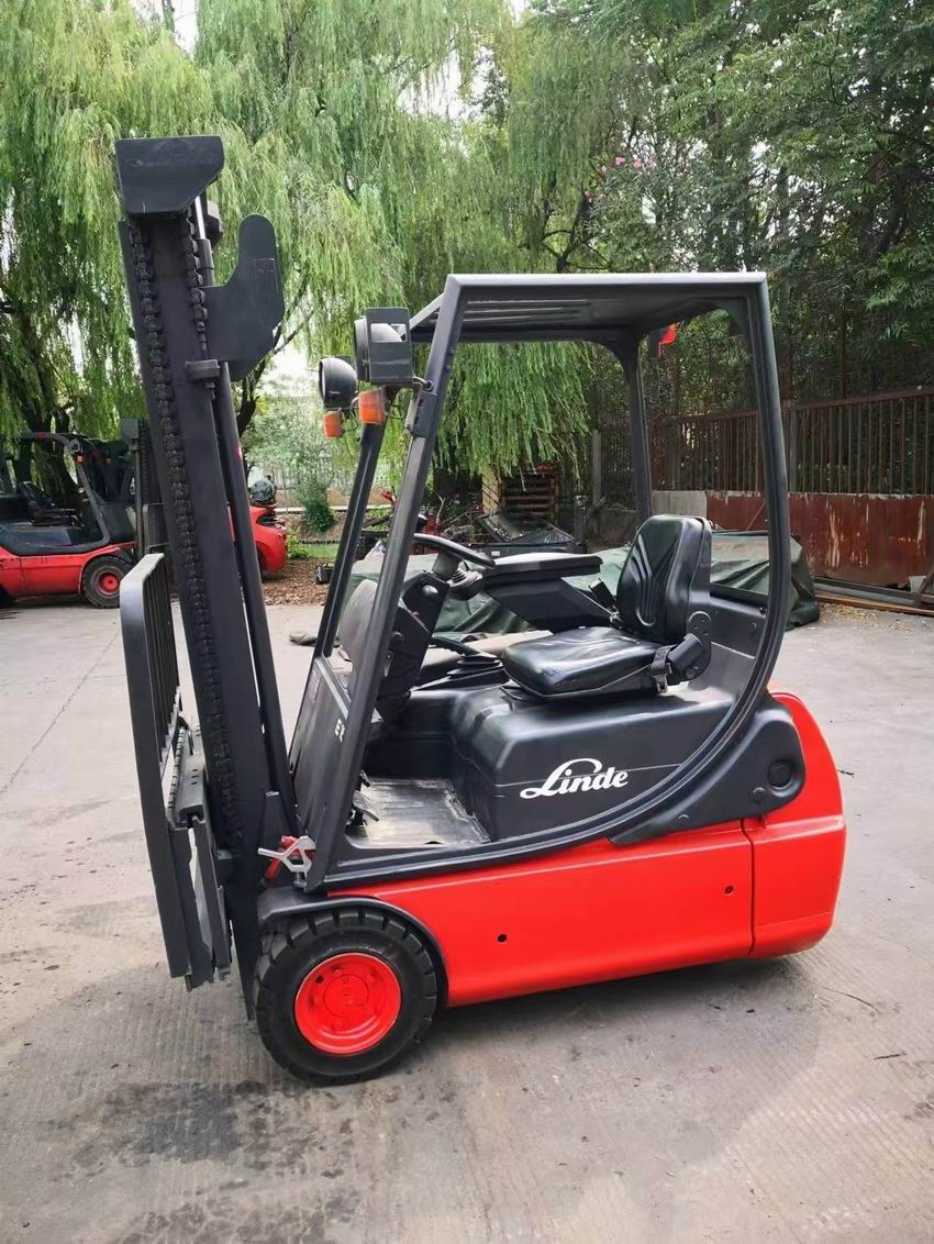 林德电动叉车