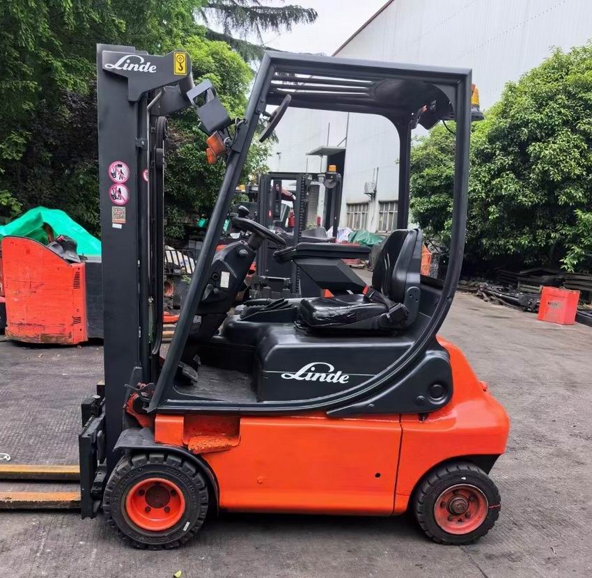 林德电动叉车