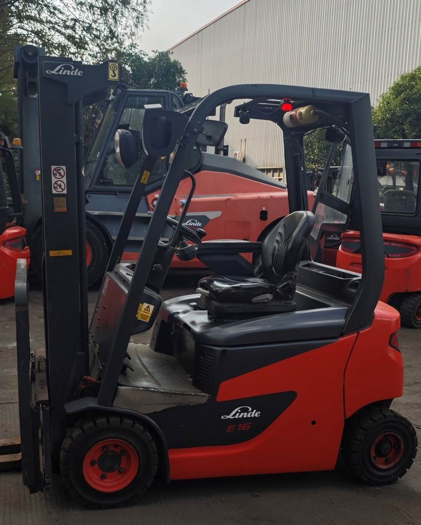 林德电动叉车